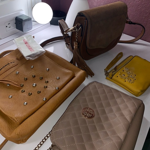 Purses - Picture 2 of 3